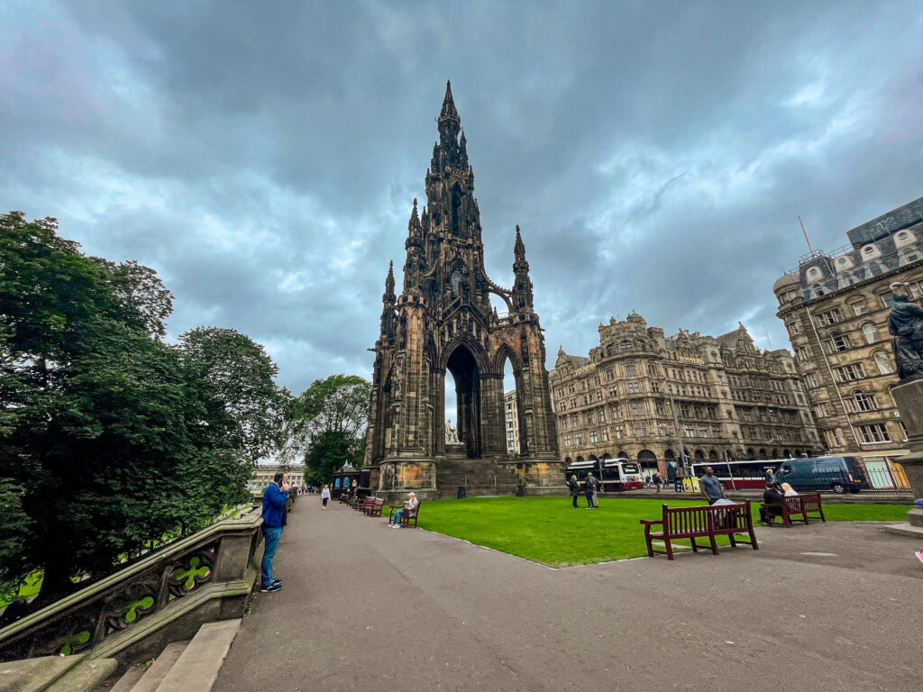 Scott Monument